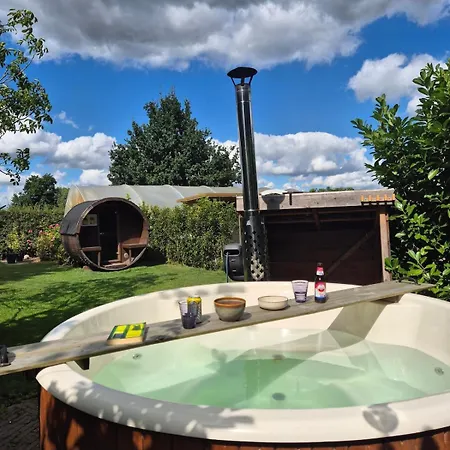 Tiny House On The Veluwe The Outdoor Life Feriehus Oene